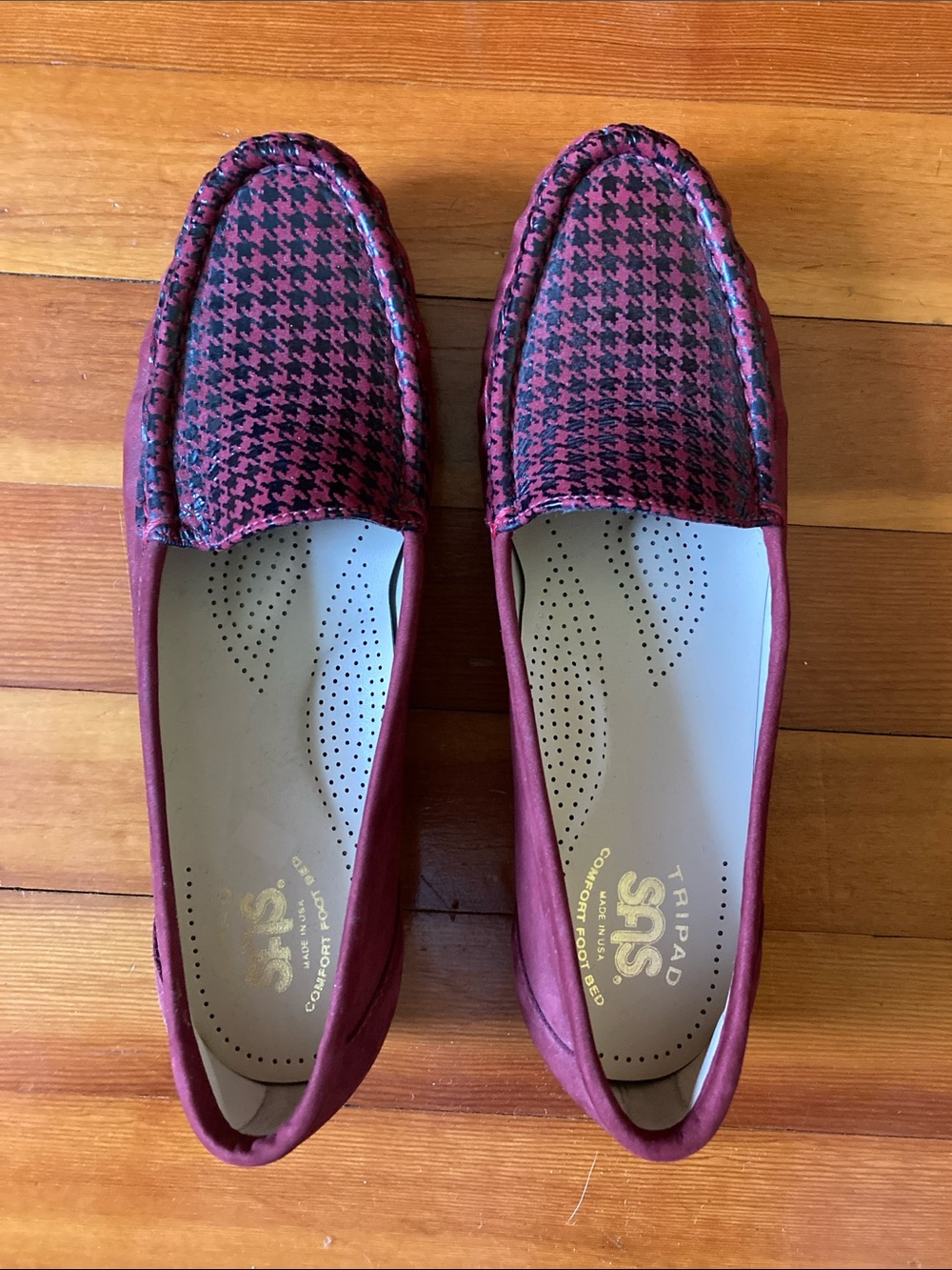 New SAS Red Loafers 7.5 M